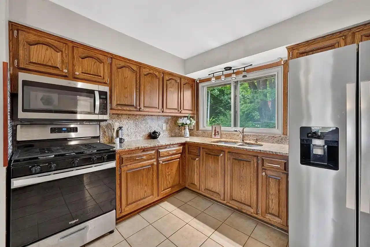 Photo 3 of Single family home for sale at 1711 W Clayton Crst Ave, Milwaukee, WI 53221 | MLS# 1979161 | Listing updated on 2026-09-04