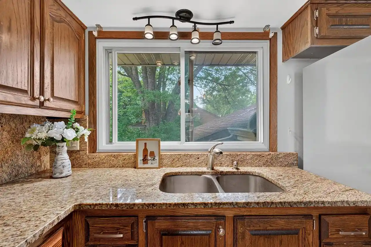 Photo 4 of Single family home for sale at 1711 W Clayton Crst Ave, Milwaukee, WI 53221 | MLS# 1979161 | Listing updated on 2026-09-04