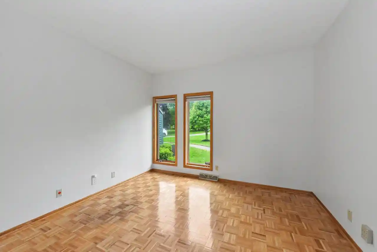 Photo 3 of Single family home for sale at W253s11030 Hunters Ct, Mukwonago, WI 53149 | MLS# 1979167 | Listing updated on 2026-09-09
