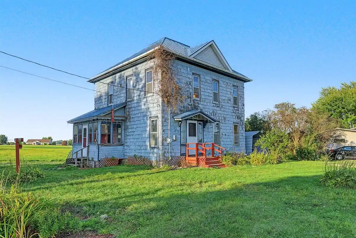 Photo 1 of Sale Pending at 1110 W Broadway St, Viroqua, WI 54665 | MLS# 1979171 | Listing updated on 2026-09-09