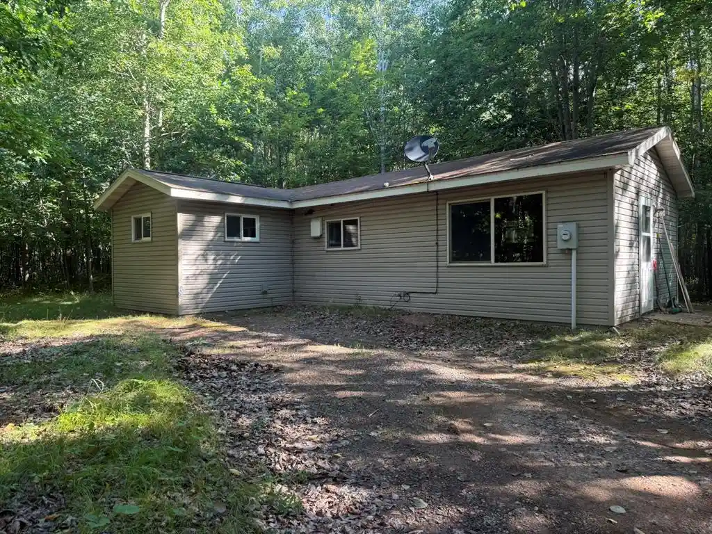 Photo 1 of Single family home for sale at N4678 Greenfield Rd, Spooner, WI 54801 | MLS# 1604827 | Listing updated on 2026-09-12