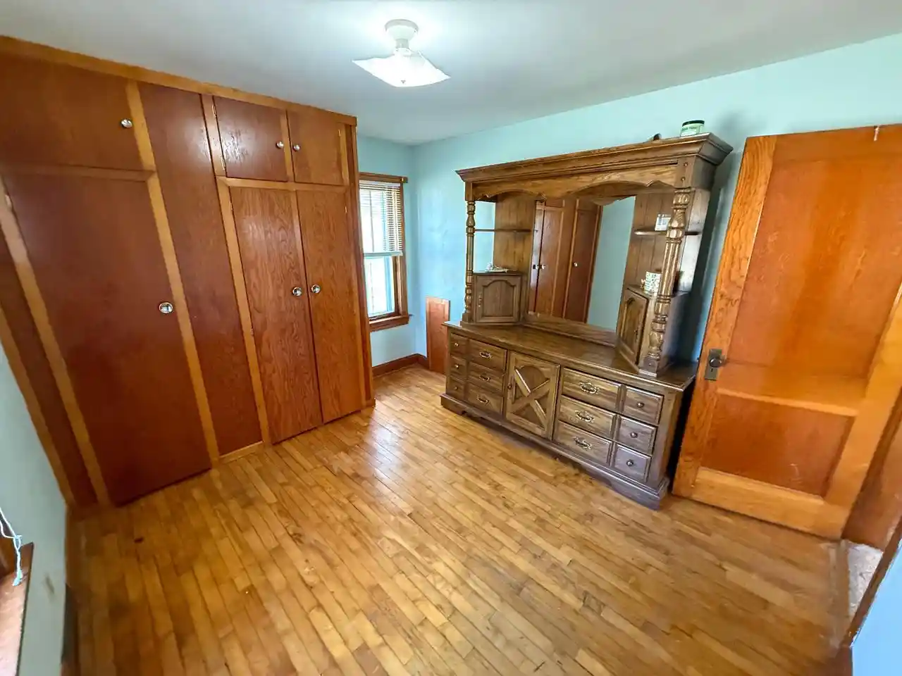 Photo 4 of Single family home for sale at 509 Lake St, Fond Du Lac, WI 54937 | MLS# 1979176 | Listing updated on 2026-09-18