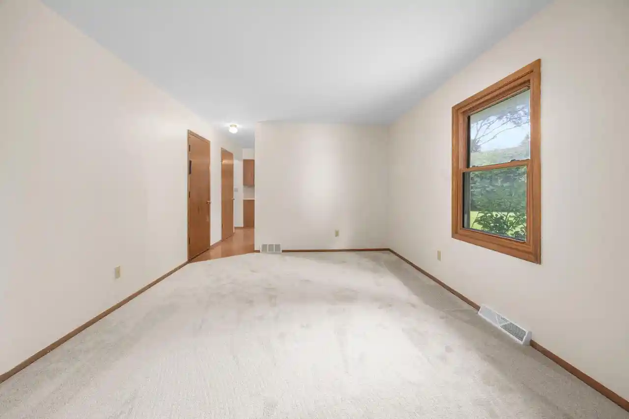 Photo 3 of Single family home for sale at 3635 S Loretta Ln, New Berlin, WI 53151 | MLS# 1979180 | Listing updated on 2026-09-08