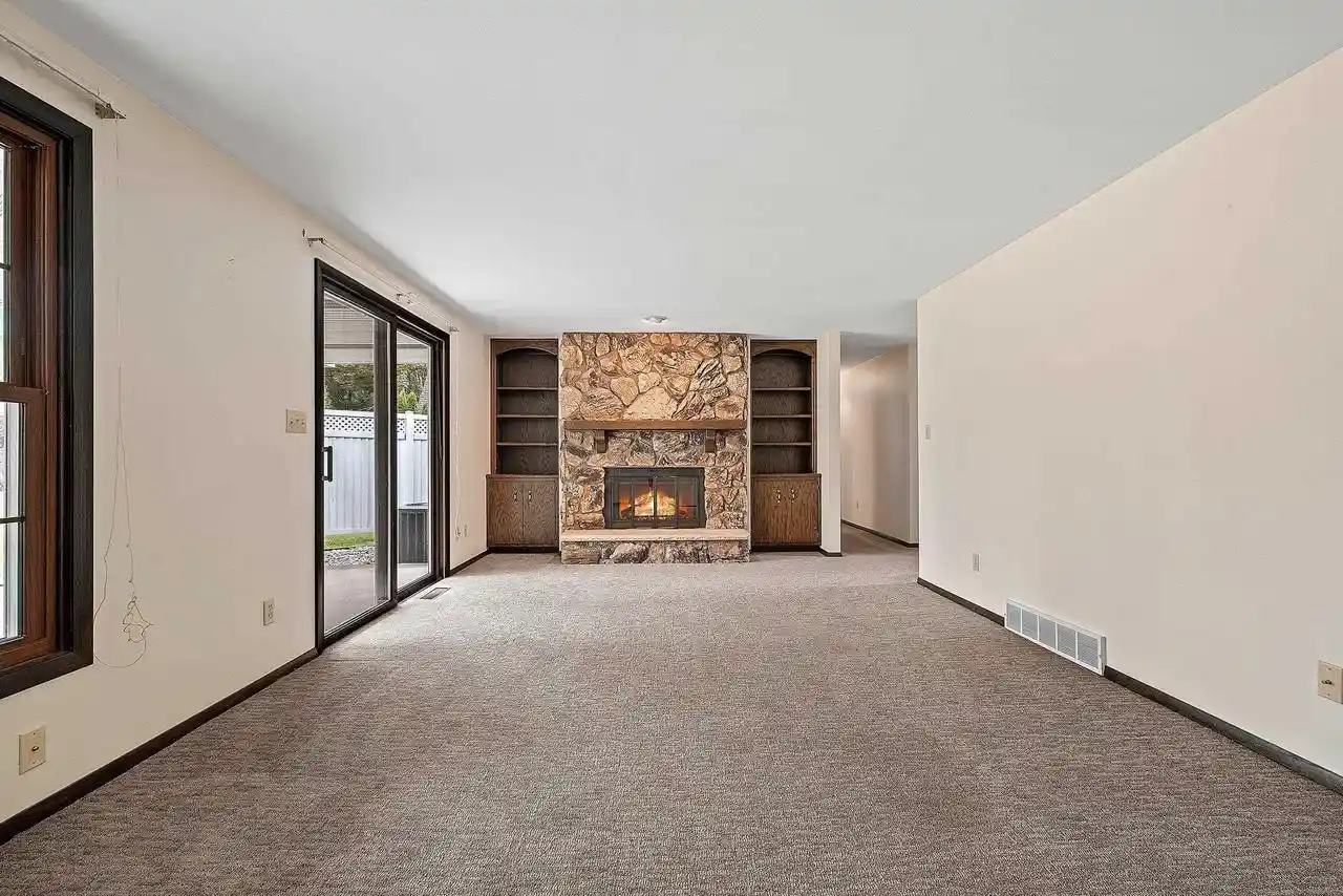 Photo 2 of Single family home for sale at 2439 Morning Star Trl, Green Bay, WI 54302 | MLS# 50332161 | Listing updated on 2026-09-08