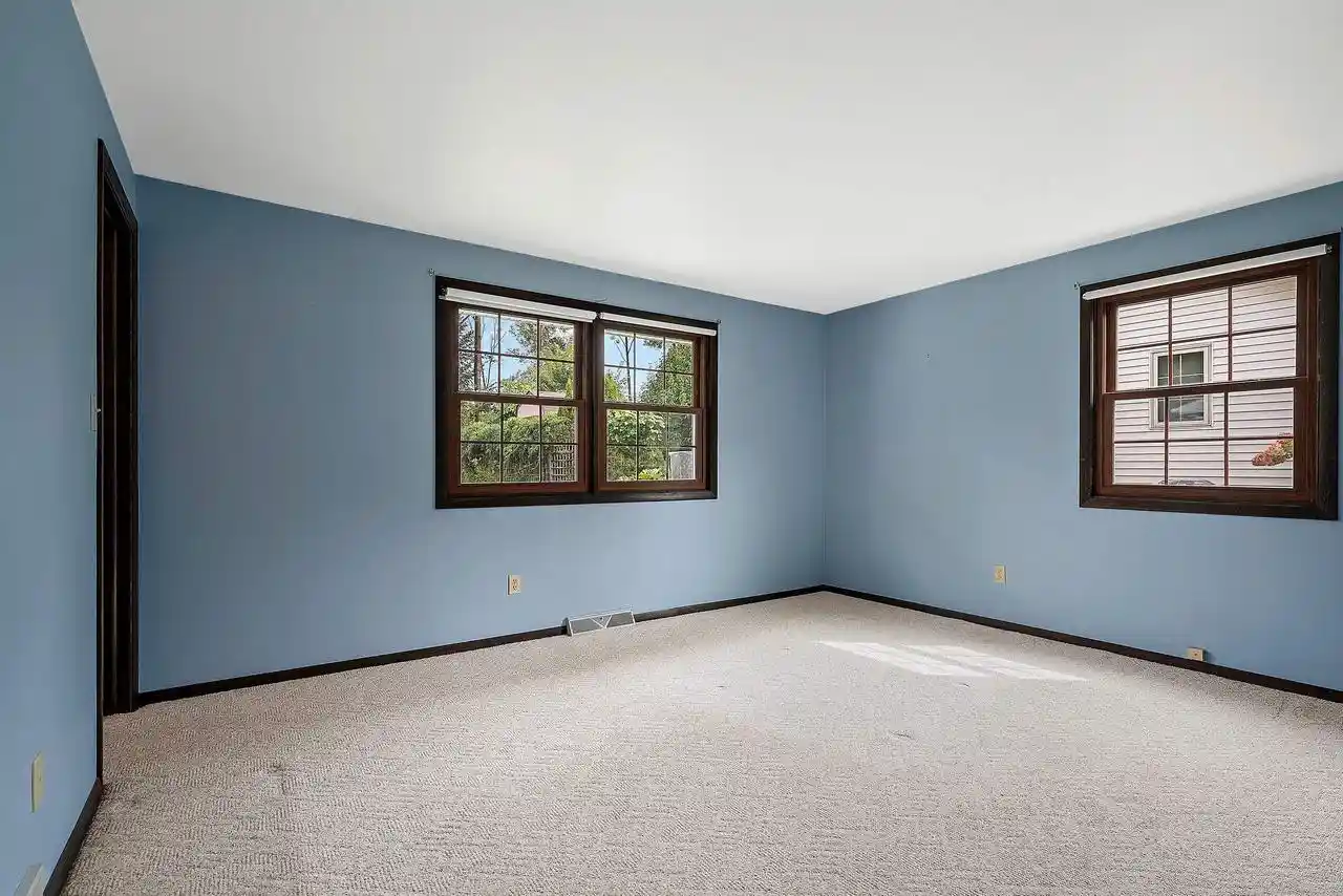 Photo 3 of Single family home for sale at 2439 Morning Star Trl, Green Bay, WI 54302 | MLS# 50332161 | Listing updated on 2026-09-08