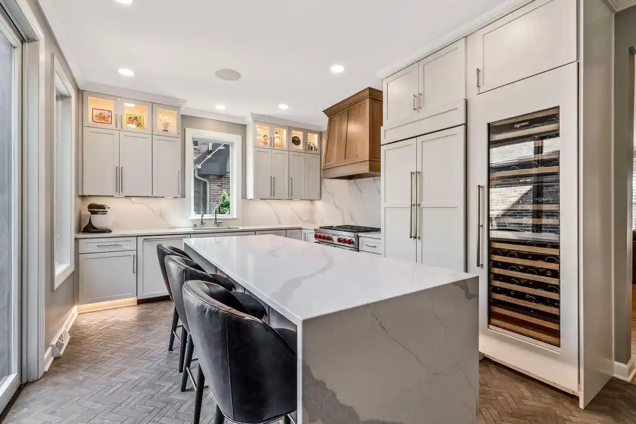 Photo 1 of Condo for sale at 1012 E Ogden Ave, Milwaukee, WI 53202 | MLS# 1979182 | Listing updated on 2026-09-11