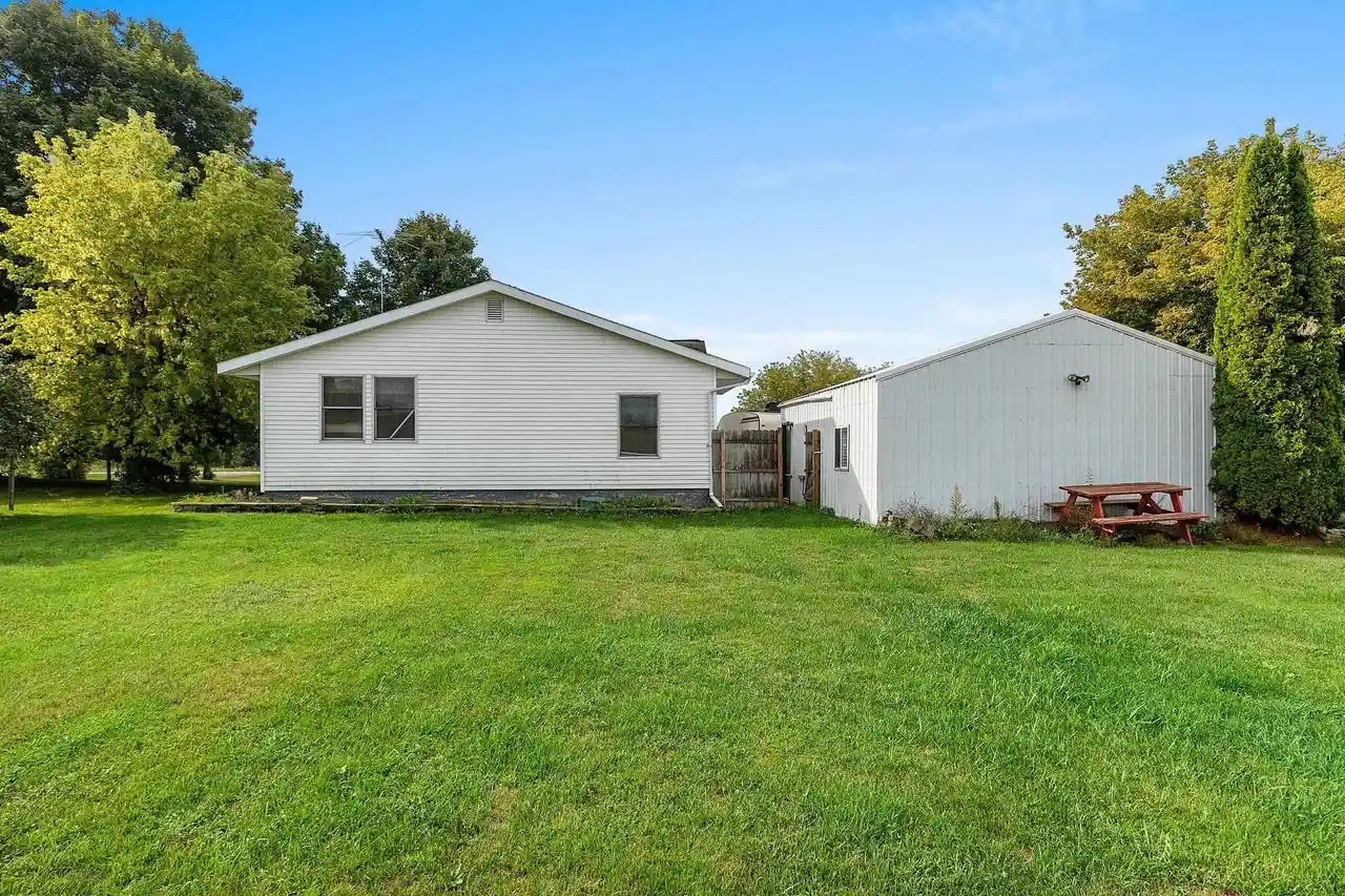 Photo 2 of Single family home for sale at W5950 County Rd Ww, Oconto, WI 54153 | MLS# 50332160 | Listing updated on 2026-09-14