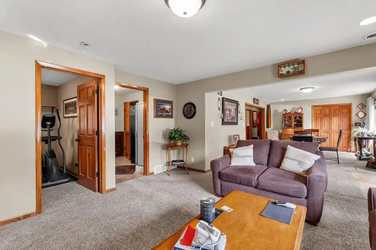 Photo 3 of Single family home for sale at 3100 Omro Rd, Oshkosh, WI 54904 | MLS# 2031998 | Listing updated on 2026-09-21