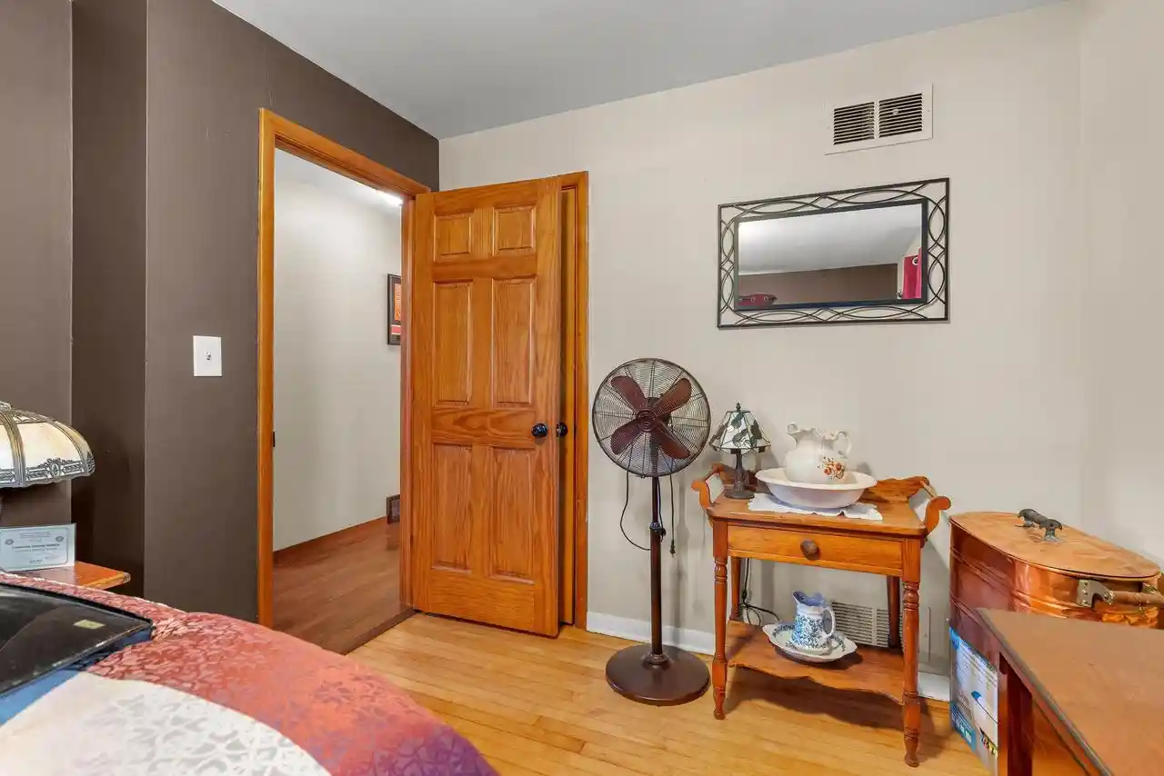 Photo 3 of Single family home for sale at 3100 Omro Rd, Oshkosh, WI 54904 | MLS# 2031998 | Listing updated on 2026-09-21