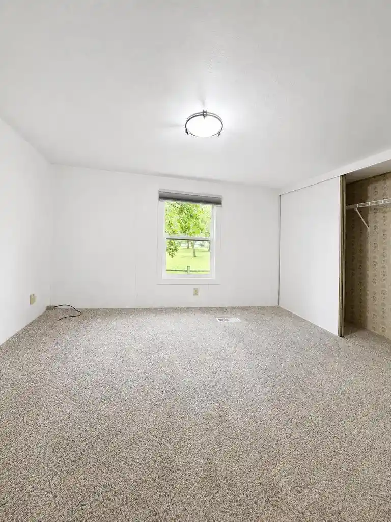 Photo 4 of Single family home for sale at 119 Oak Park Dr, Menasha, WI 54952 | MLS# 2032009 | Listing updated on 2026-09-04
