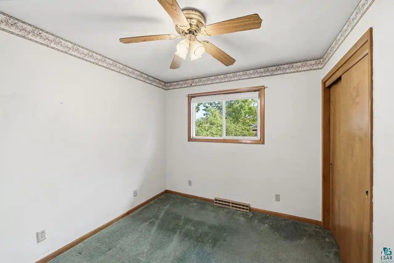 Photo 4 of Single family home for sale at 1018 2nd Avenue W, Ashland, WI 54806 | MLS# 6127801 | Listing updated on 2026-09-08