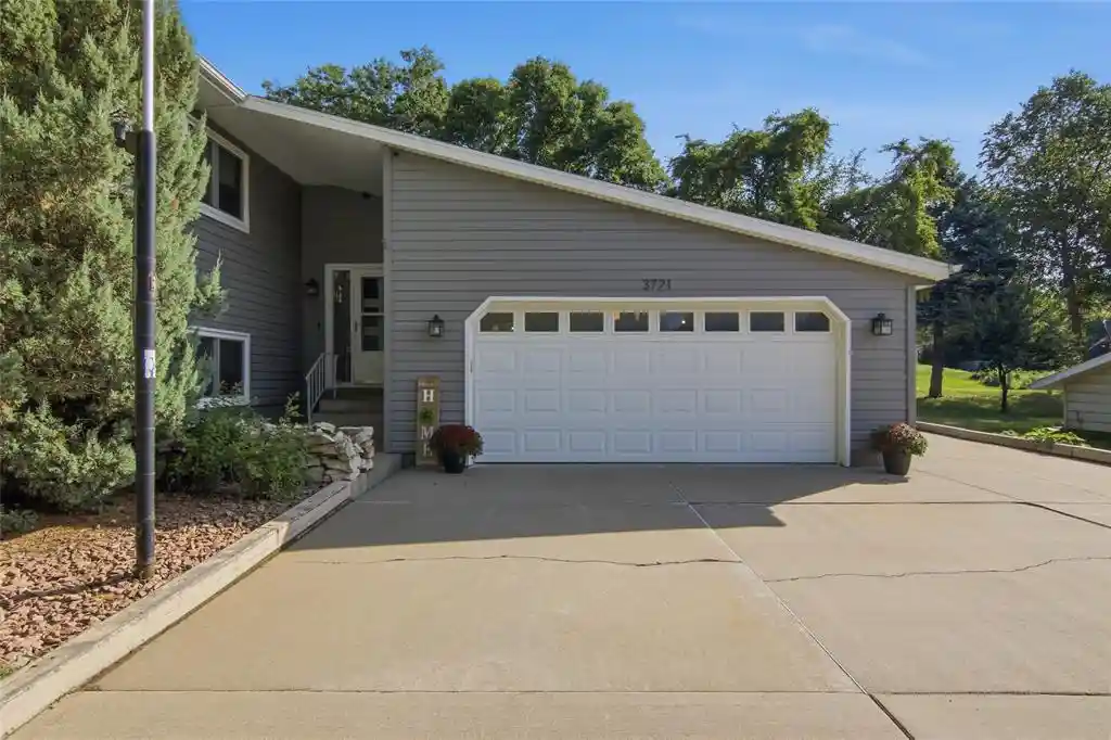 Photo 1 of Single family home for sale at 3721 Maywood Dr, Eau Claire, WI 54703 | MLS# 1604369 | Listing updated on 2026-09-22