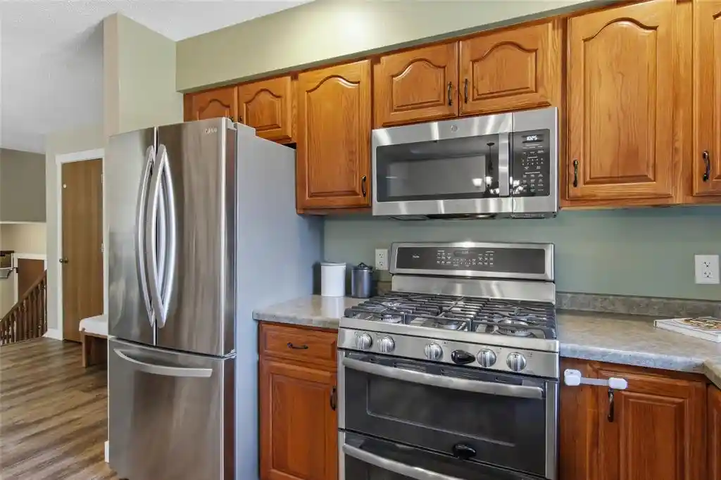Photo 3 of Single family home for sale at 3721 Maywood Dr, Eau Claire, WI 54703 | MLS# 1604369 | Listing updated on 2026-09-22