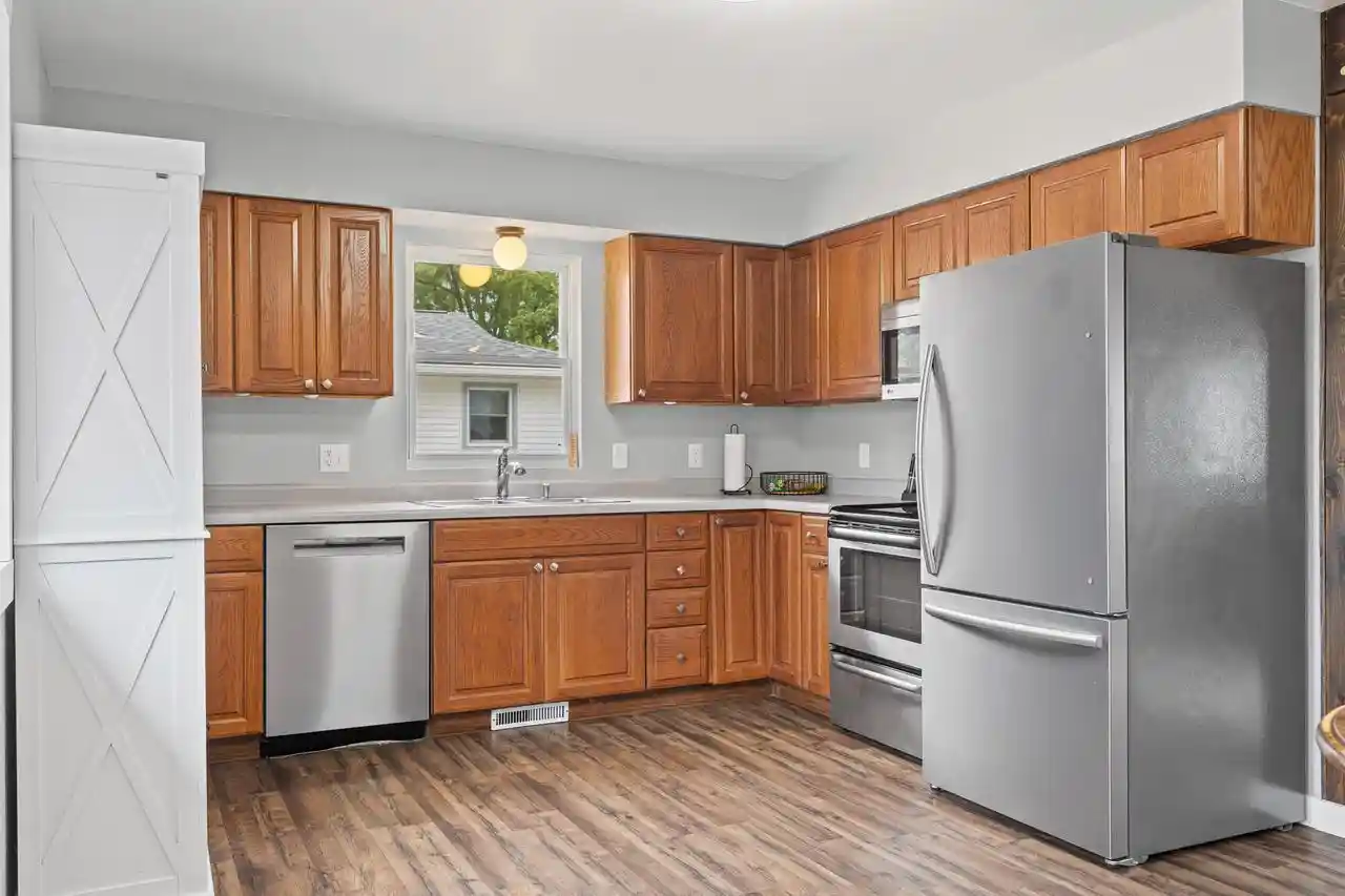 Photo 2 of Sale Pending at 2531 Is Park Rd, La Crosse, WI 54603 | MLS# 1979215 | Listing updated on 2026-09-08
