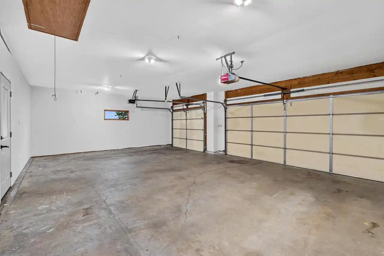 Photo 4 of Single family home for sale at 1200 County Rd V, Fond Du Lac, WI 54935 | MLS# 50332177 | Listing updated on 2026-09-09