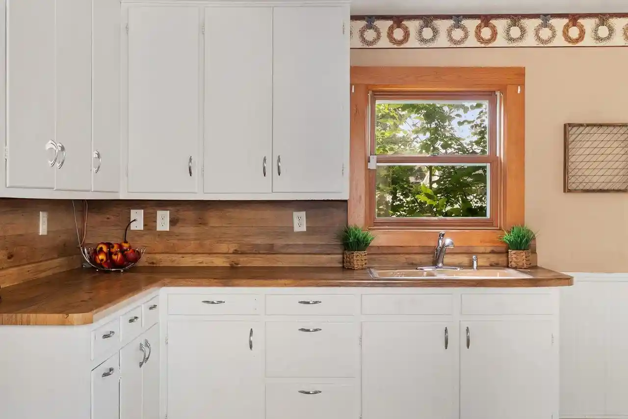 Photo 3 of Single family home for sale at 111 E Carroll St, Portage, WI 53901 | MLS# 2032023 | Listing updated on 2026-09-15