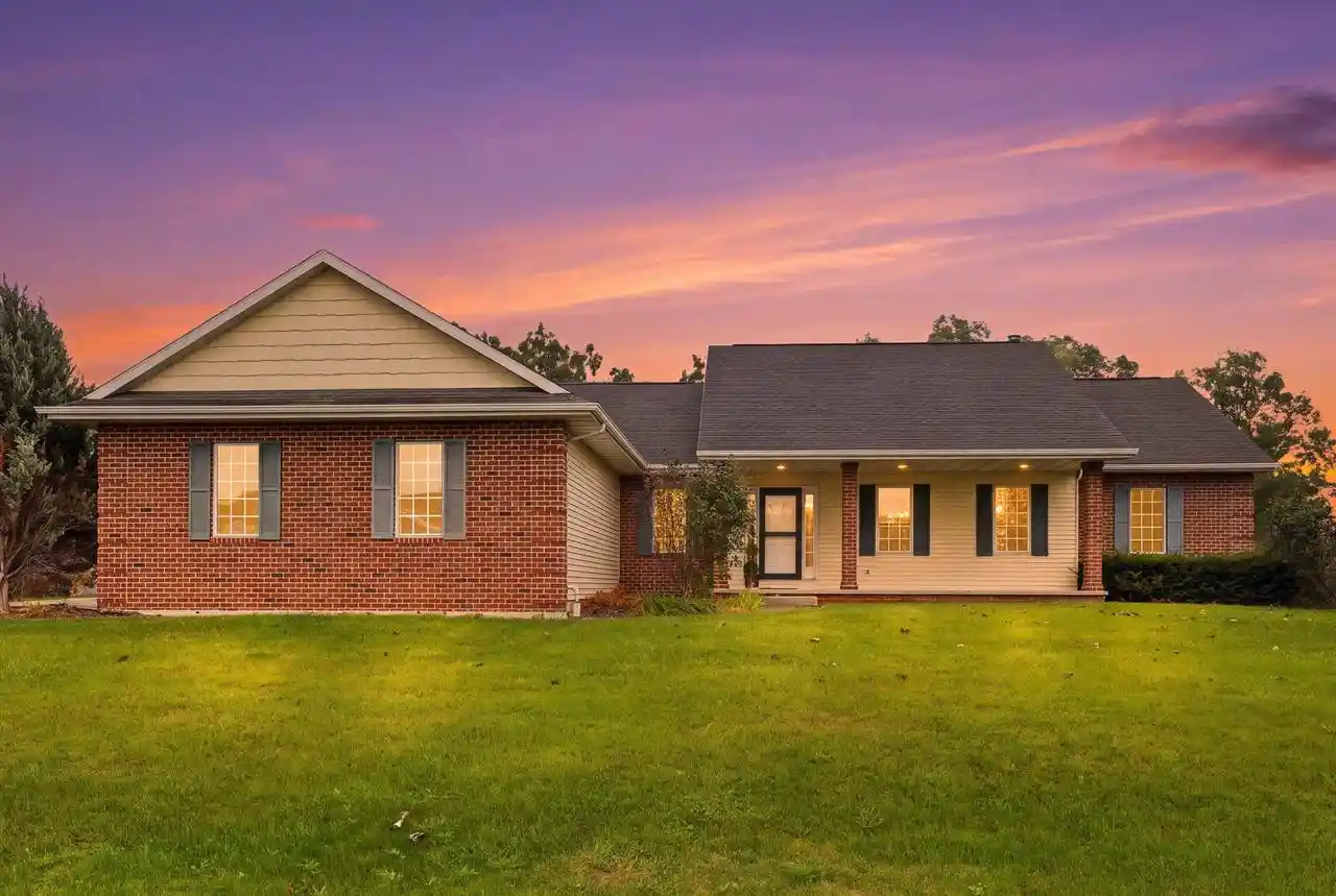 Photo 1 of Single family home for sale at 1276 Pemmican Ct, Neenah, WI 54956 | MLS# 50332188 | Listing updated on 2026-09-06