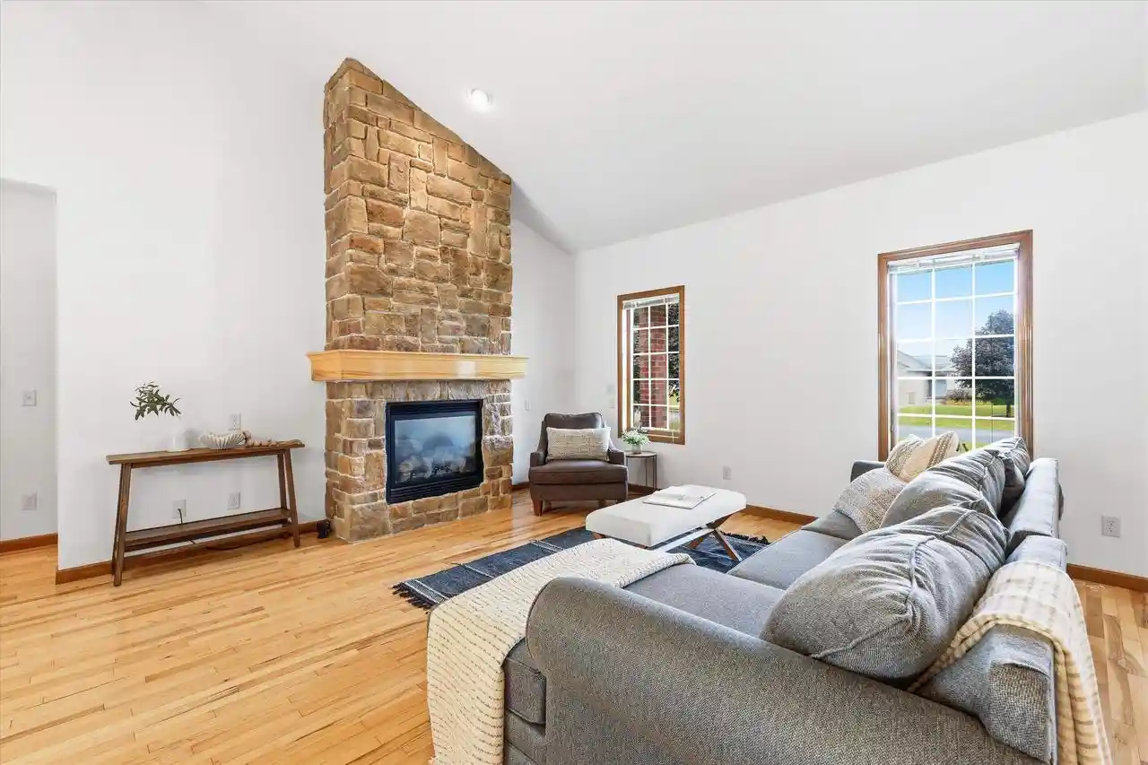 Photo 3 of Single family home for sale at 1276 Pemmican Ct, Neenah, WI 54956 | MLS# 50332188 | Listing updated on 2026-09-06