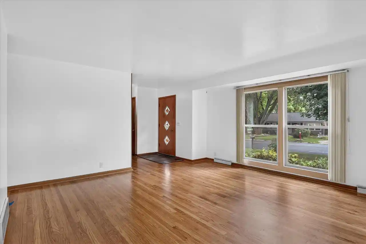Photo 2 of Single family home for sale at 1809 Burton St, Beloit, WI 53511 | MLS# 2032028 | Listing updated on 2026-09-14