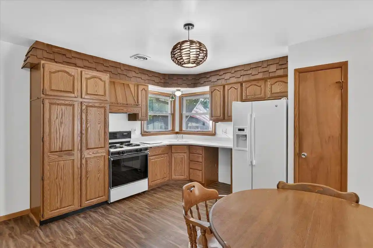 Photo 3 of Single family home for sale at 1809 Burton St, Beloit, WI 53511 | MLS# 2032028 | Listing updated on 2026-09-14