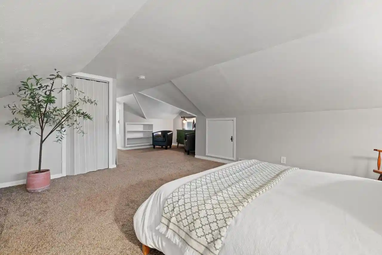 Photo 3 of Single family home for sale at 929 Monroe Ave, Racine, WI 53405 | MLS# 1979235 | Listing updated on 2026-09-11