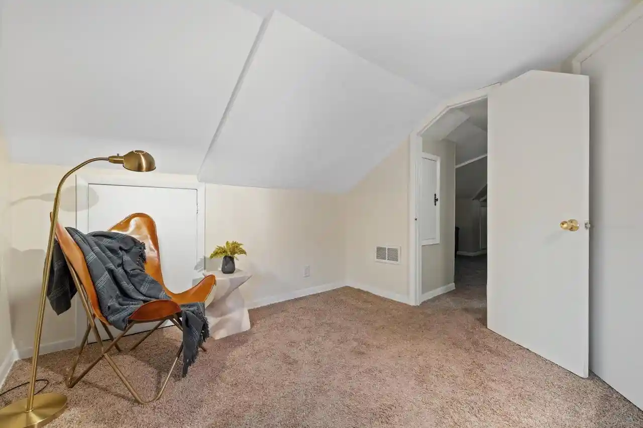 Photo 3 of Single family home for sale at 929 Monroe Ave, Racine, WI 53405 | MLS# 1979235 | Listing updated on 2026-09-11