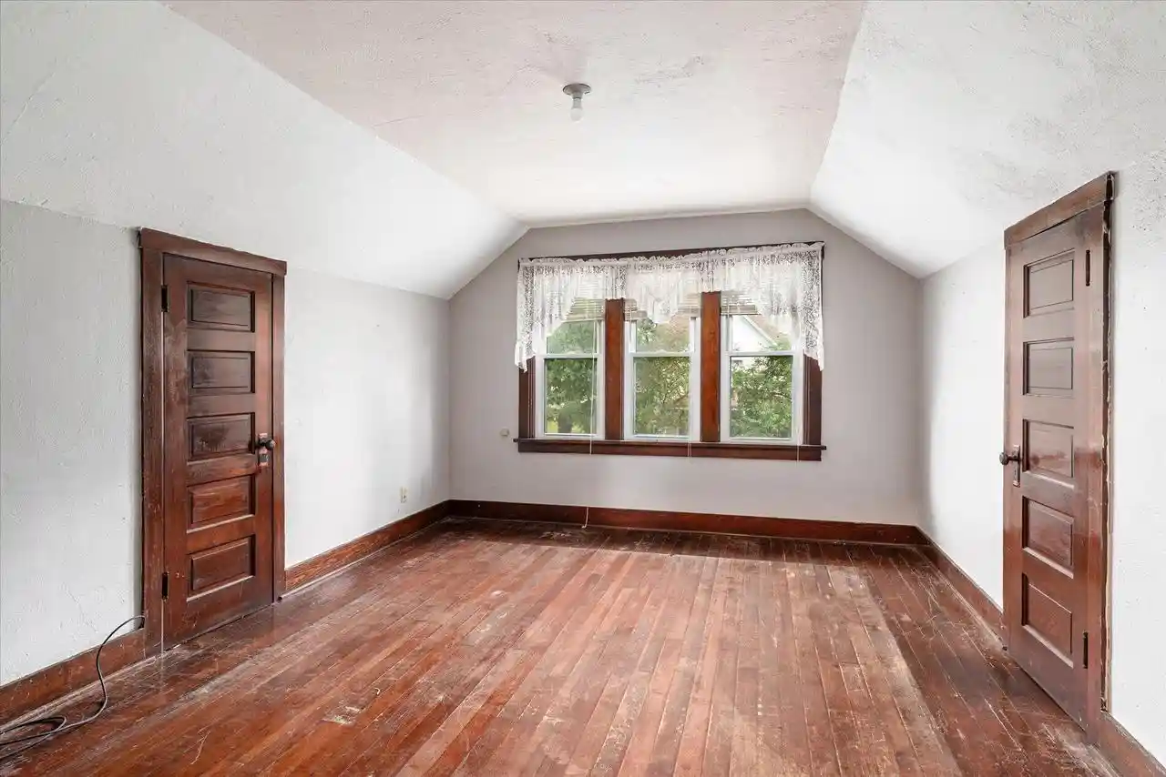 Photo 2 of Single family home for sale at 411 1st Avenue E, Holmen, WI 54636 | MLS# 1979233 | Listing updated on 2026-09-11