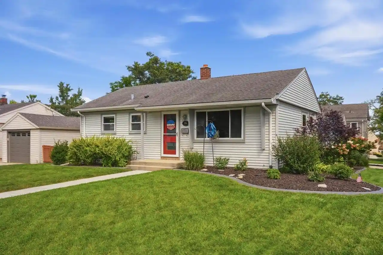 Photo 1 of Single family home for sale at 100 N Highland Ave, Thiensville, WI 53092 | MLS# 1979239 | Listing updated on 2026-09-15