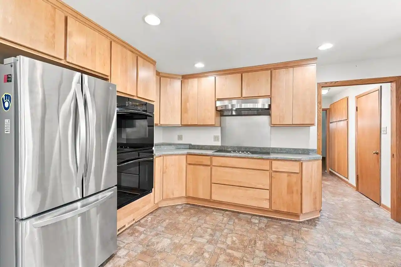 Photo 4 of Single family home for sale at W237n6597 Orchard Dr, Sussex, WI 53089 | MLS# 1979250 | Listing updated on 2026-09-25