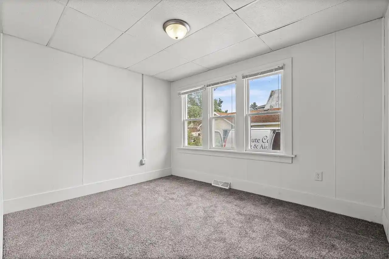 Photo 4 of Single family home for sale at 1227 9th Street S St, La Crosse, WI 54601 | MLS# 1979254 | Listing updated on 2026-09-04