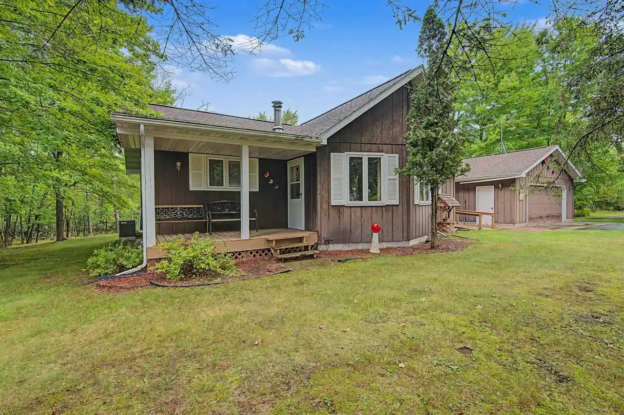 Photo 2 of Single family home for sale at W8860 Haguewood Ln, Crivitz, WI 54114 | MLS# 50332192 | Listing updated on 2026-09-14