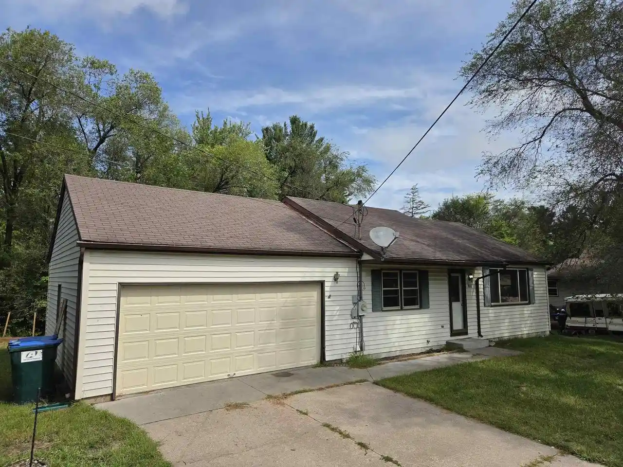 Photo 1 of Single family home for sale at 420 W Division St, Wautoma, WI 54982 | MLS# 50332191 | Listing updated on 2026-09-08