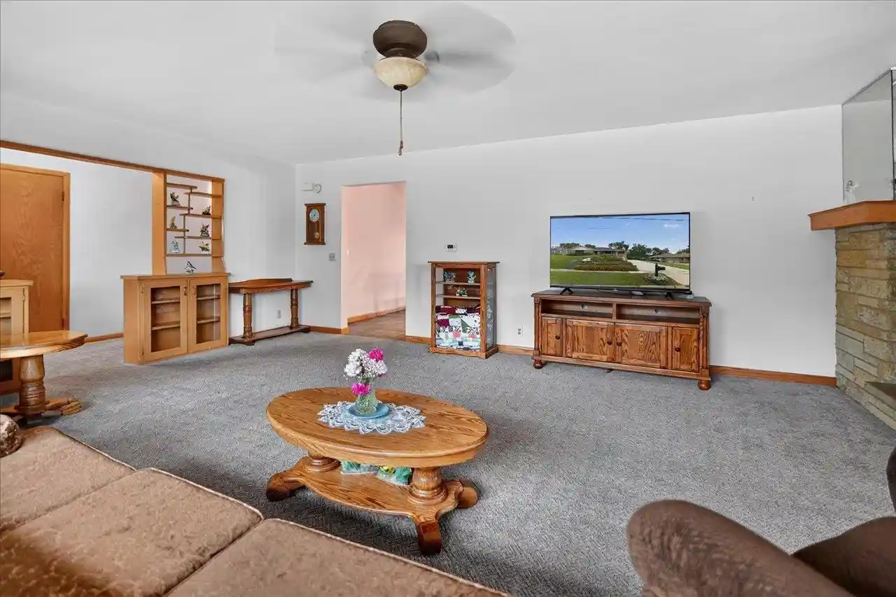 Photo 3 of Single family home for sale at 6514 Mendota Ave, Middleton, WI 53562 | MLS# 2032045 | Listing updated on 2026-09-18