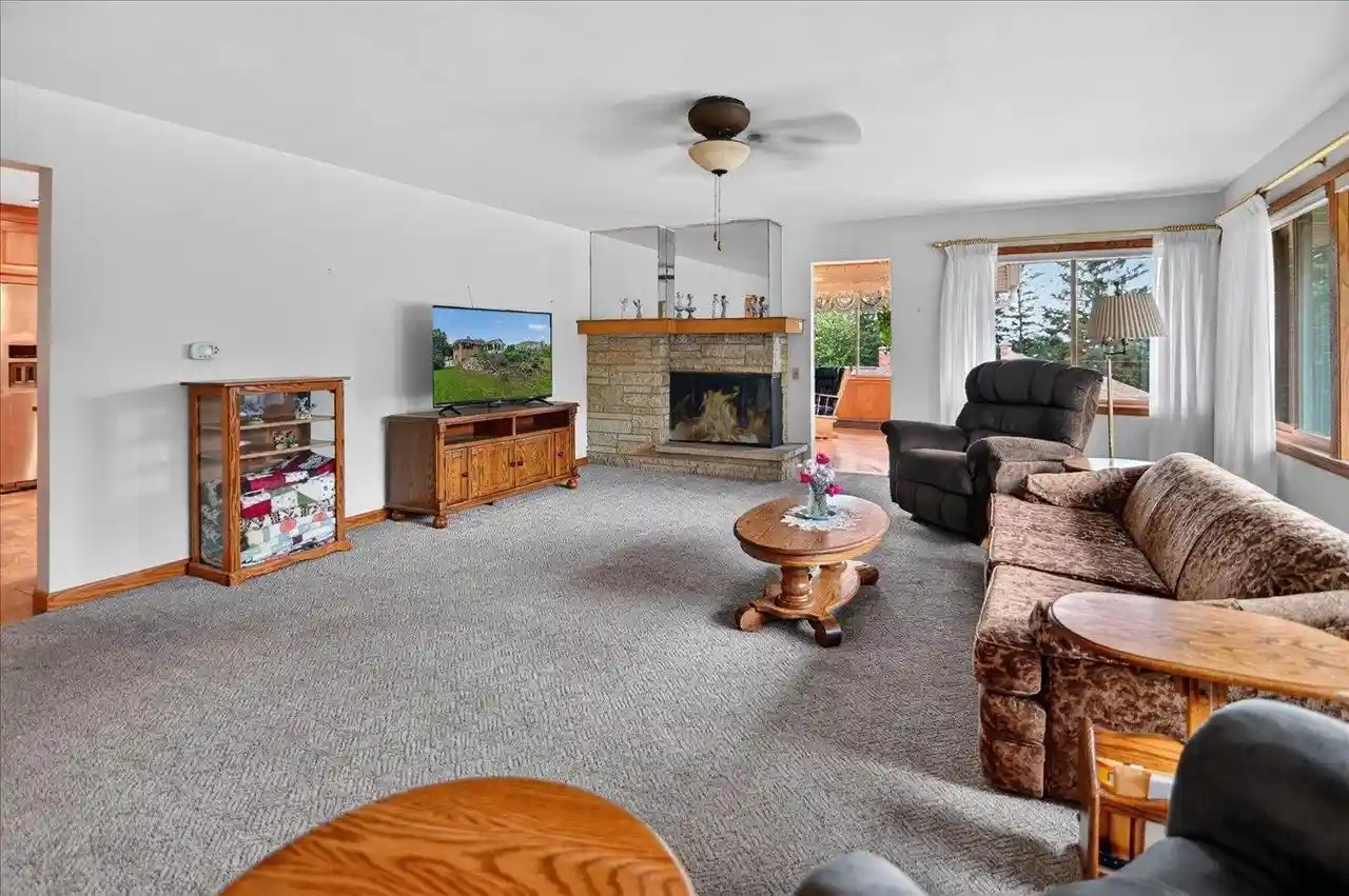 Photo 4 of Single family home for sale at 6514 Mendota Ave, Middleton, WI 53562 | MLS# 2032045 | Listing updated on 2026-09-18