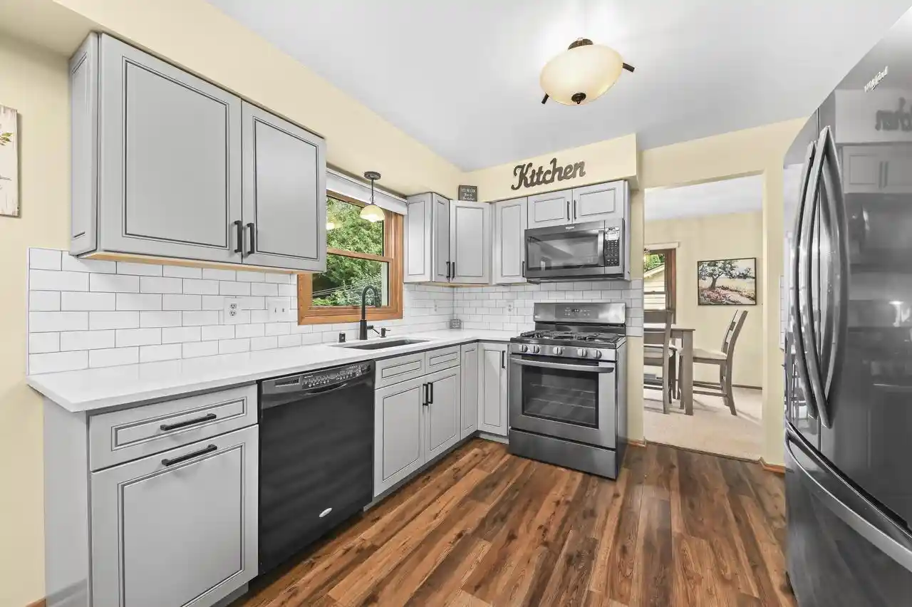Photo 2 of Single family home for sale at 925 Canterbury Ln, Waukesha, WI 53188 | MLS# 1979269 | Listing updated on 2026-09-15