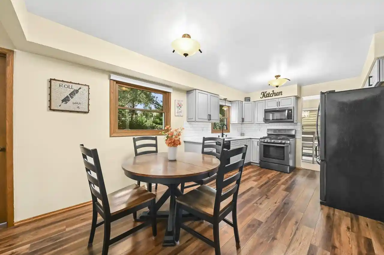 Photo 3 of Single family home for sale at 925 Canterbury Ln, Waukesha, WI 53188 | MLS# 1979269 | Listing updated on 2026-09-15