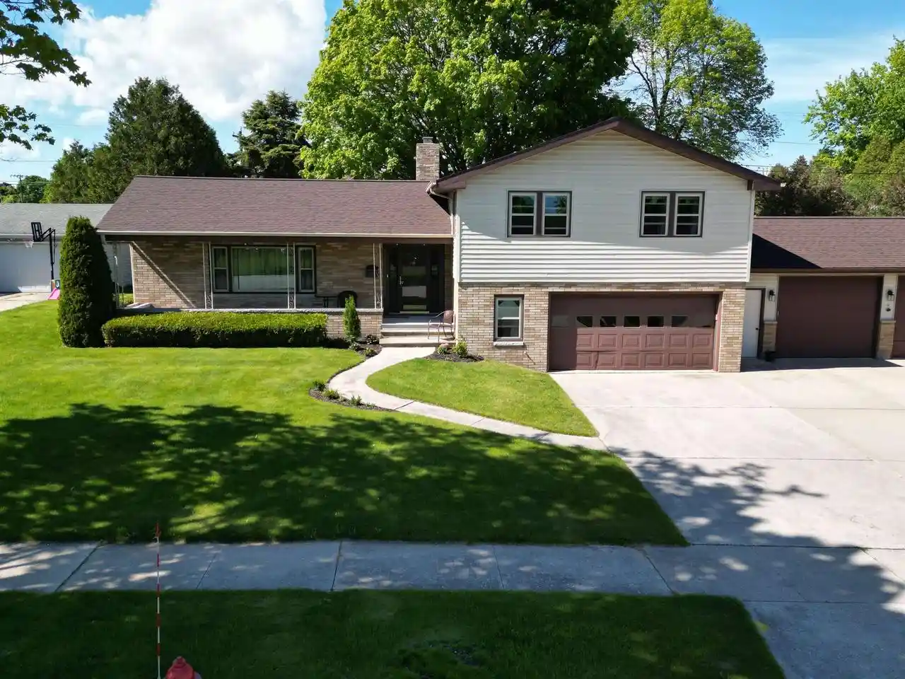 Photo 1 of Single family home for sale at 715 Lincoln St, Kewaunee, WI 54216 | MLS# 50332208 | Listing updated on 2026-09-05