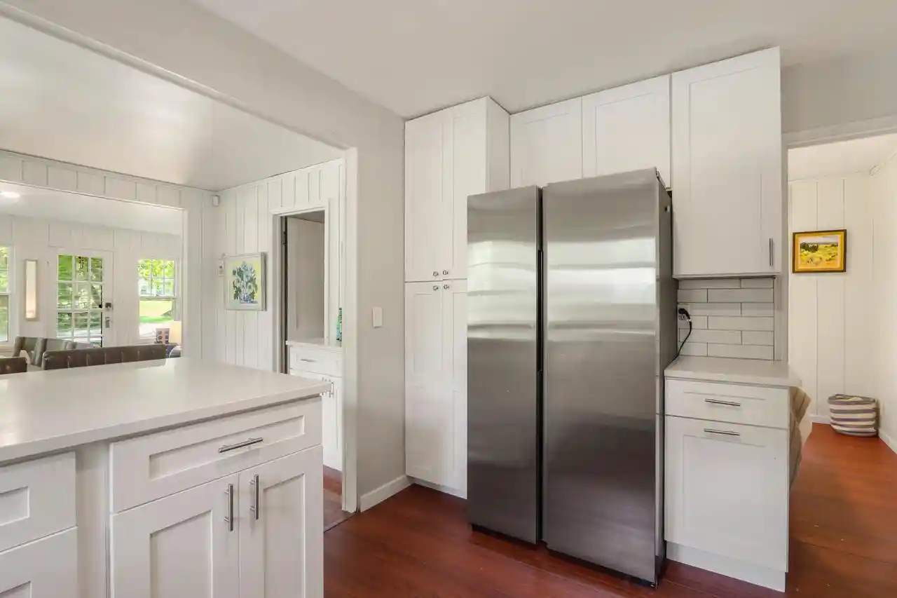 Photo 3 of Single family home for sale at 558 Berwyn Dr, Fontana, WI 53125 | MLS# 1979281 | Listing updated on 2026-09-15