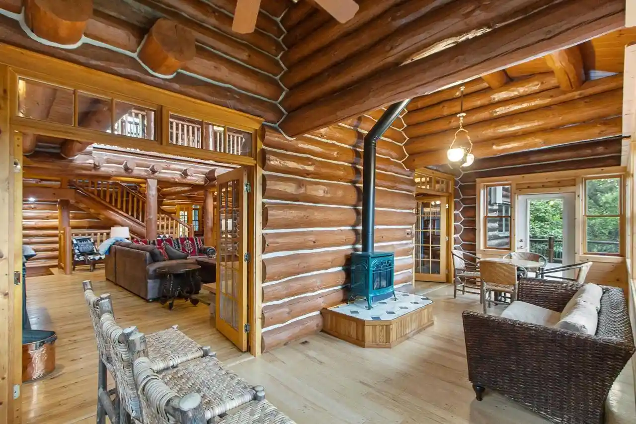 Photo 4 of Single family home for sale at 2195 County Rd Z, Blue Mounds, WI 53517 | MLS# 2032058 | Listing updated on 2026-10-09