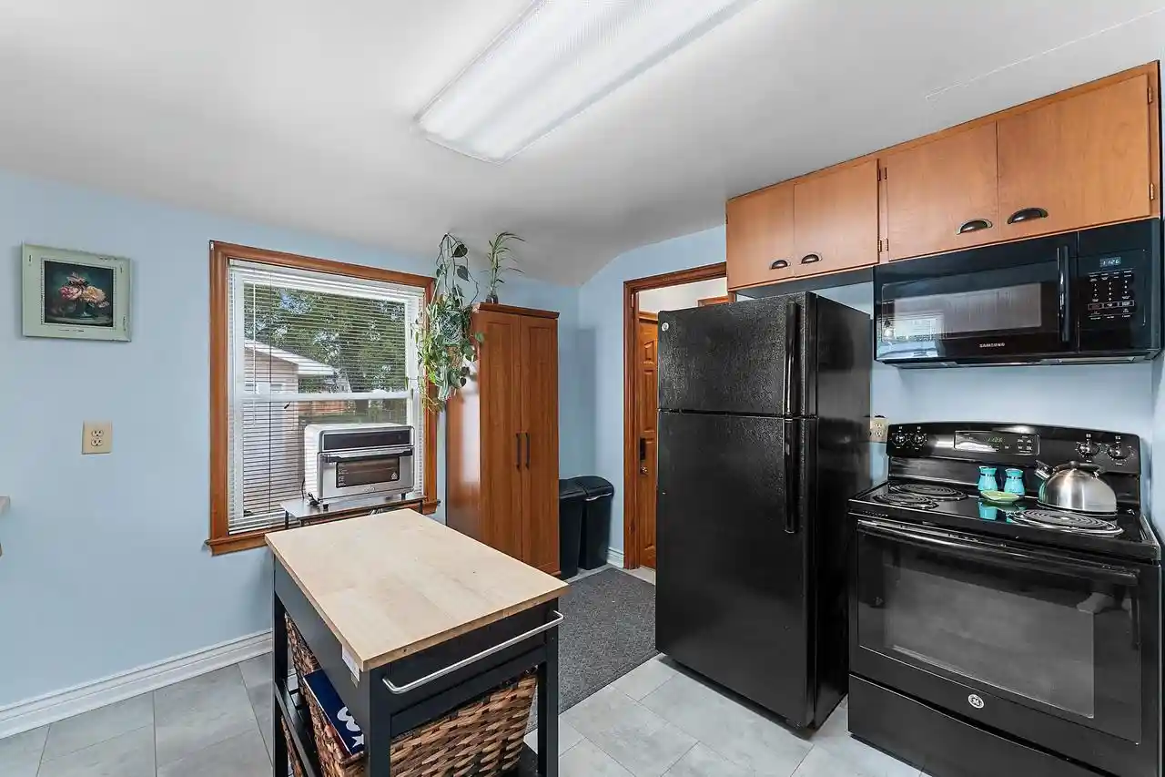 Photo 4 of Single family home for sale at 1168 9th Street, Green Bay, WI 54304 | MLS# 50332200 | Listing updated on 2026-09-06