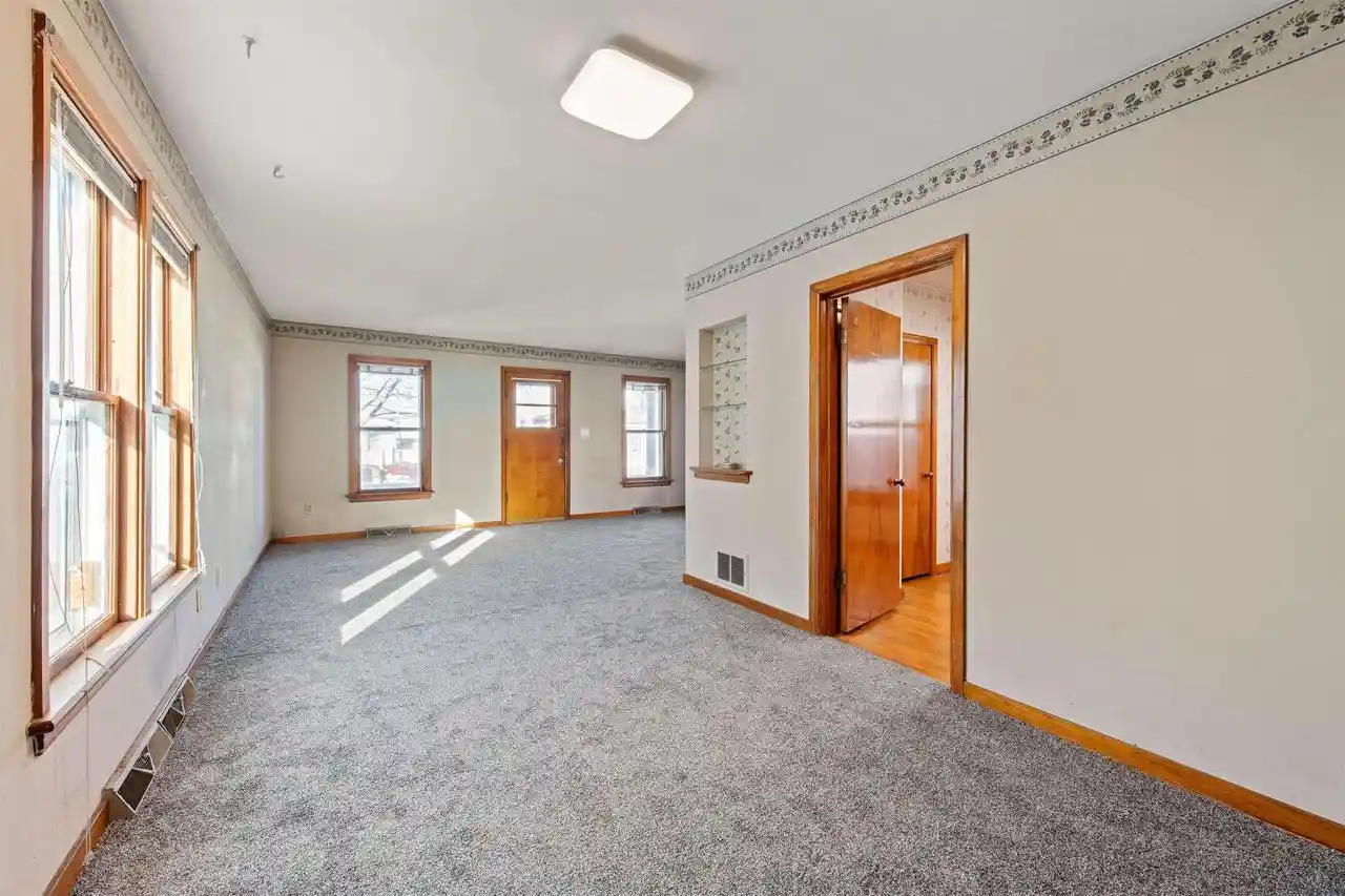 Photo 2 of Single family home for sale at 1309 15th Avenue, Menominee, MI 49858 | MLS# 50332215 | Listing updated on 2026-09-05