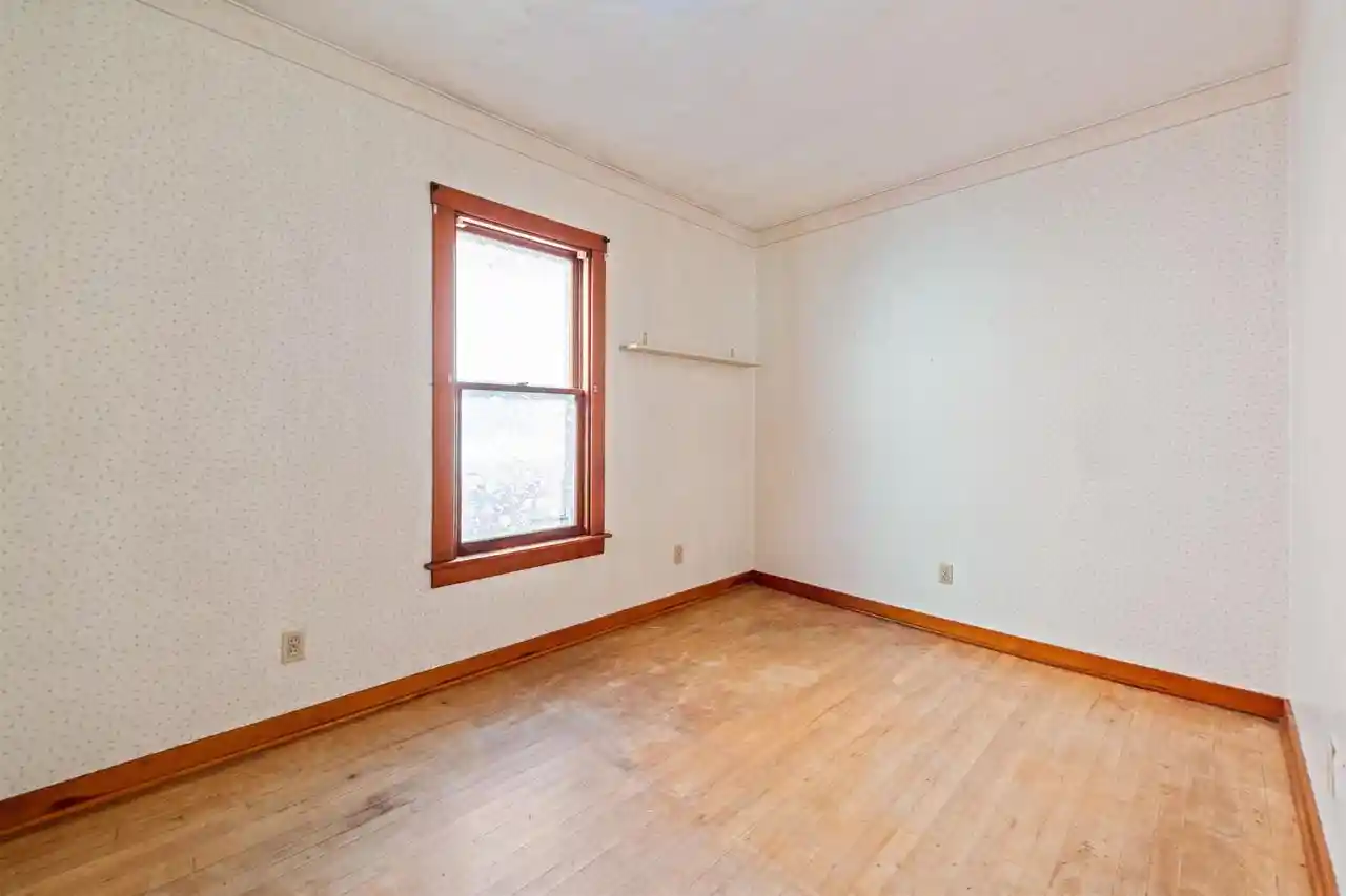 Photo 3 of Single family home for sale at 1309 15th Avenue, Menominee, MI 49858 | MLS# 50332215 | Listing updated on 2026-09-05