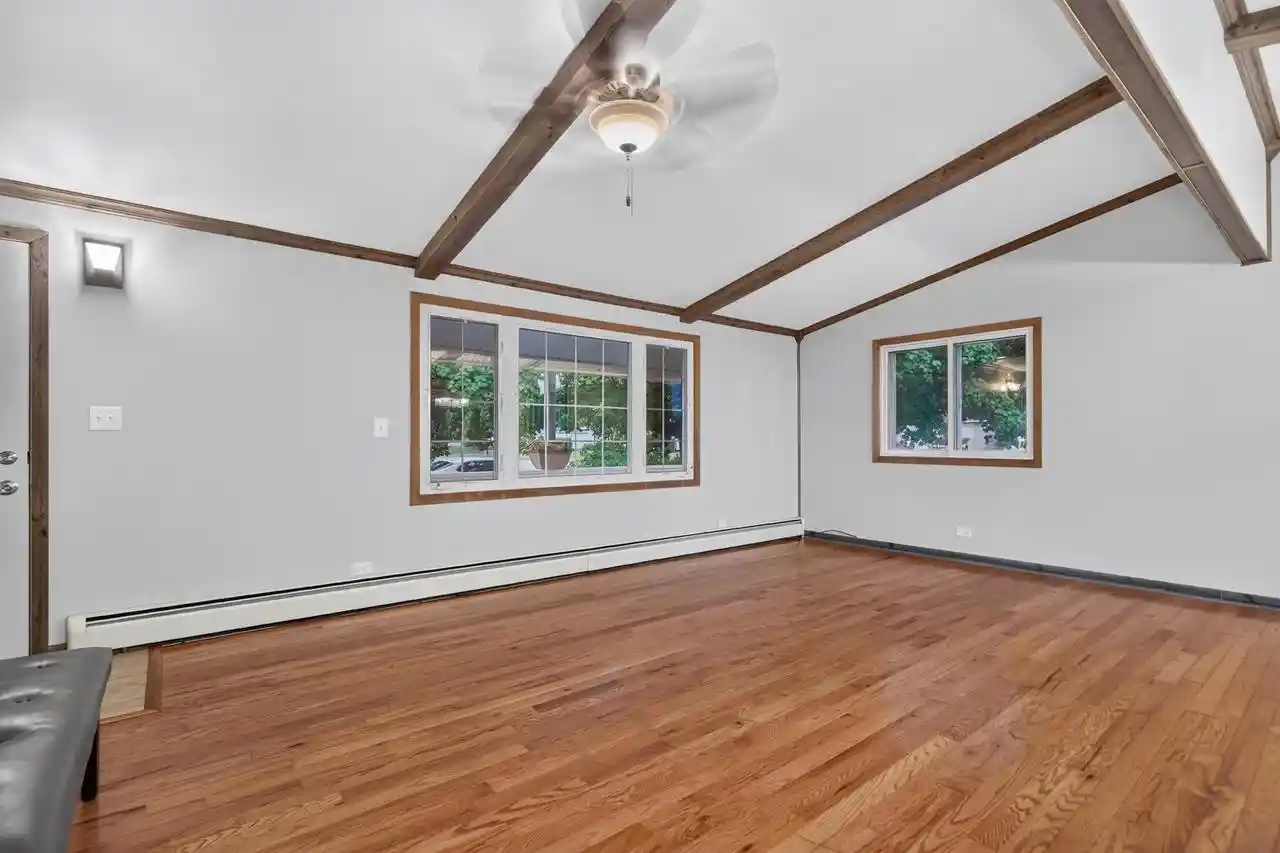 Photo 3 of Single family home for sale at 1135 Windsor St, Oshkosh, WI 54902 | MLS# 50332219 | Listing updated on 2026-09-21