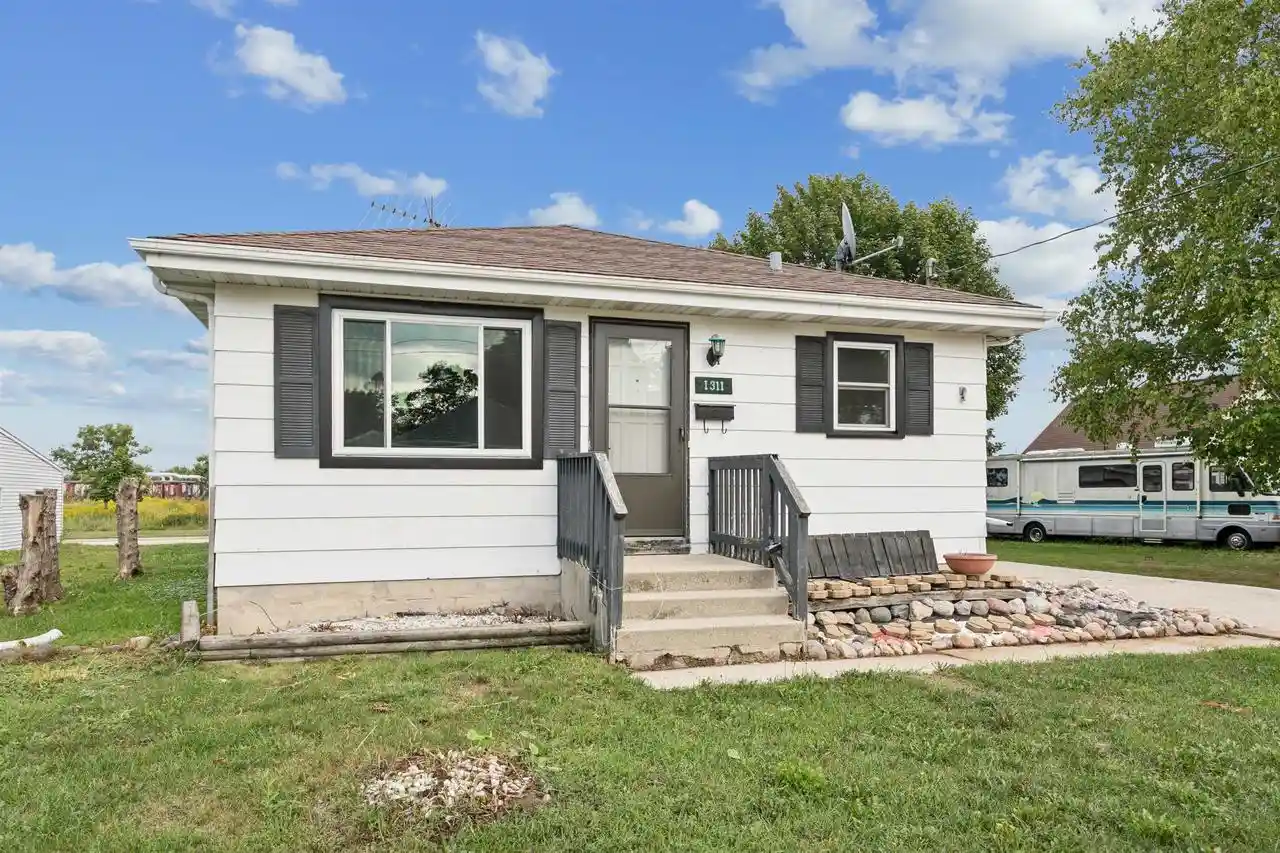 Photo 1 of Single family home for sale at 1311 S 31st Street, Manitowoc, WI 54220 | MLS# 50332221 | Listing updated on 2026-10-06