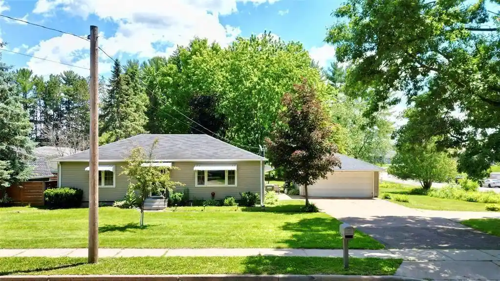 Photo 1 of Single family home for sale at 3719 Rudolph Rd, Eau Claire, WI 54701 | MLS# 1604864 | Listing updated on 2026-09-09