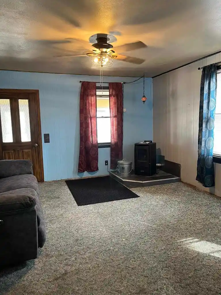 Photo 2 of Single family home for sale at 1033 Jefferson St, Oshkosh, WI 54901 | MLS# 50332189 | Listing updated on 2026-09-14