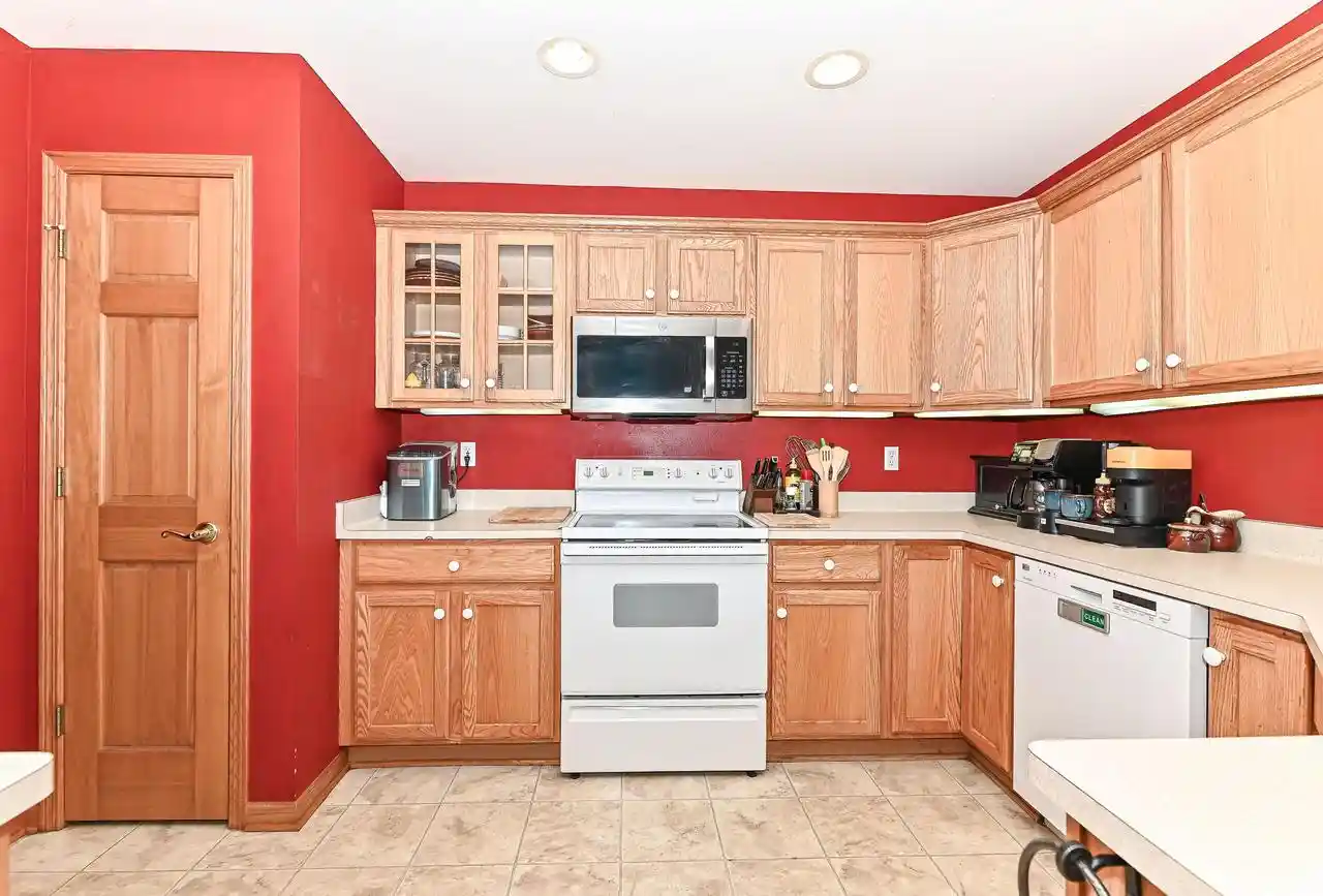 Photo 2 of Condo for sale at 537 Fairview Cir #A, Waterford, WI 53185 | MLS# 1979292 | Listing updated on 2026-09-08