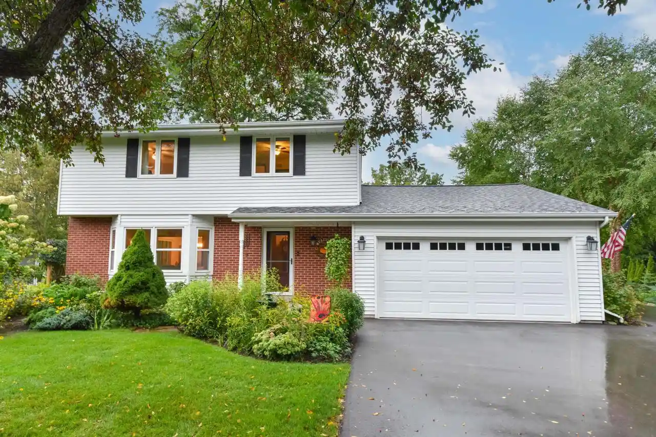Photo 1 of Single family home for sale at N64w30881 Cindy Ct, Hartland, WI 53029 | MLS# 1979293 | Listing updated on 2026-09-21