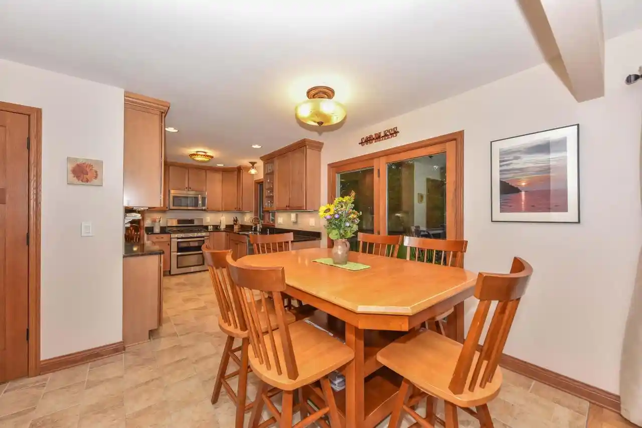 Photo 4 of Single family home for sale at N64w30881 Cindy Ct, Hartland, WI 53029 | MLS# 1979293 | Listing updated on 2026-09-21