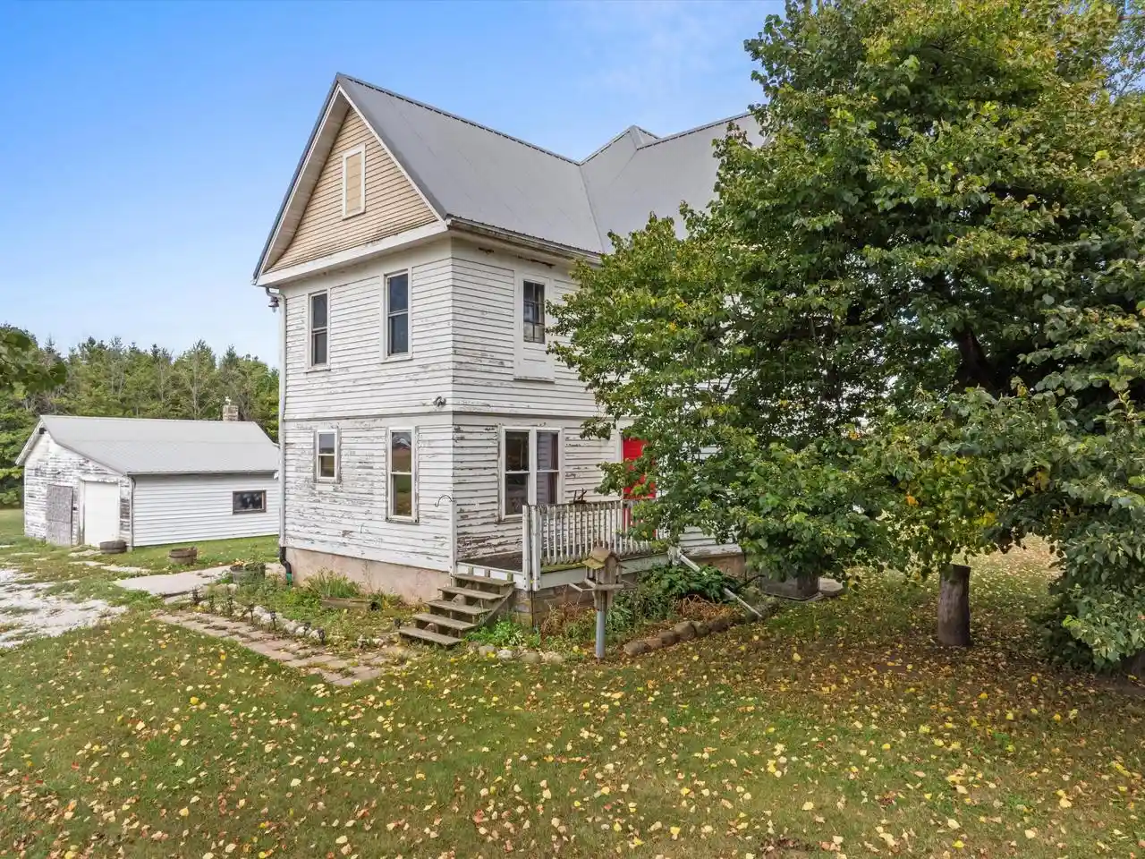 Photo 3 of Single family home for sale at 3106 E Cth V Hwy, Mishicot, WI 54228 | MLS# 1979298 | Listing updated on 2026-09-17
